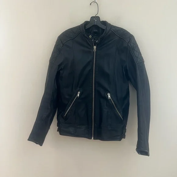 Diesel vintage Black sheepskin Leather Jacket with Quilted Shoulders